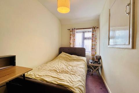 13 Creteway Close, Folkestone, CT19 6LH
