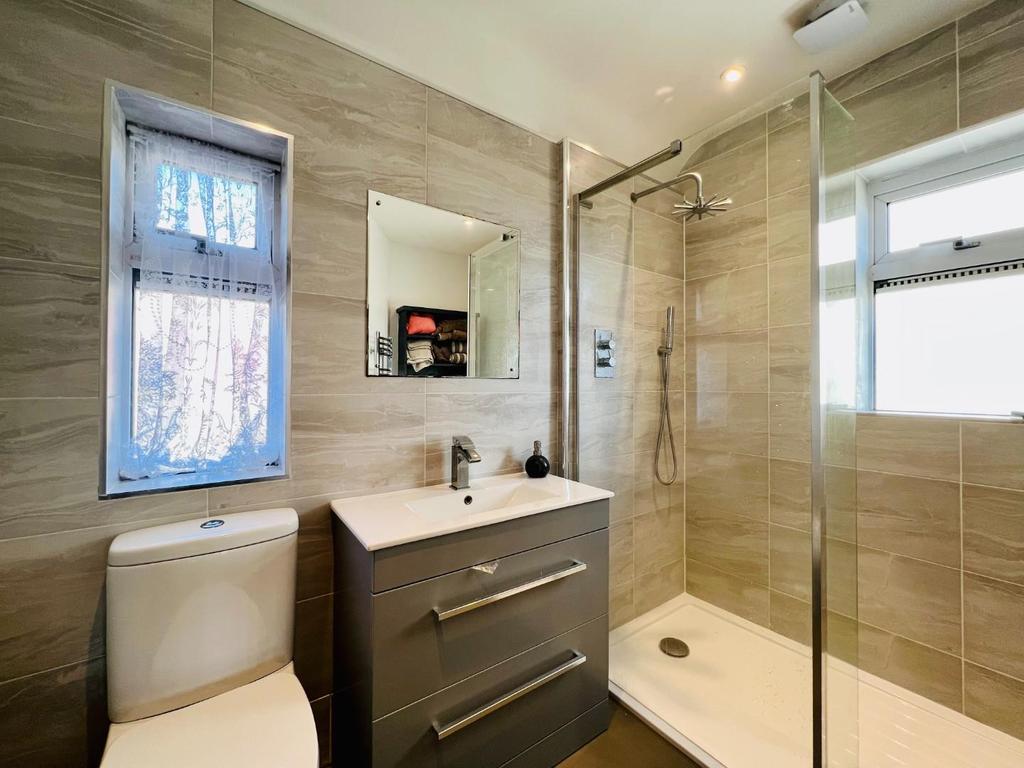 Bathroom.jpeg