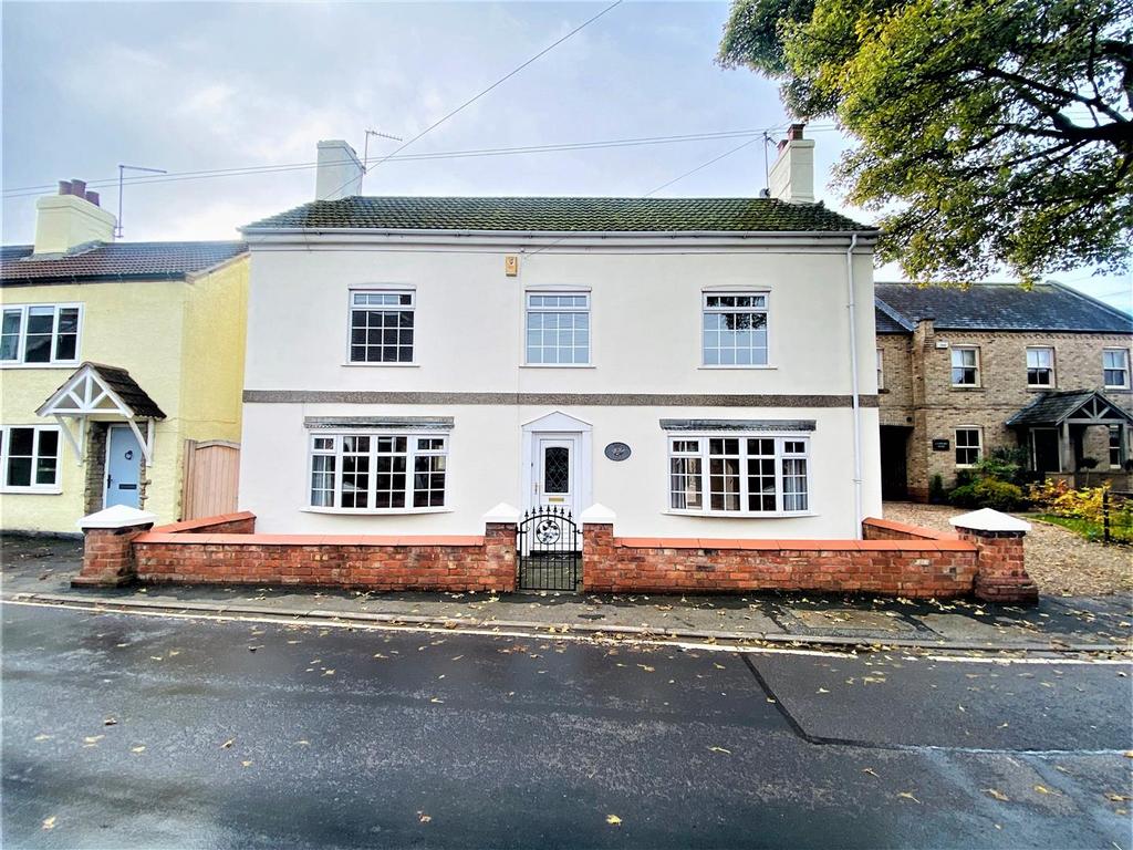 Main Street, Asselby, Goole 3 bed detached house for sale £290,000