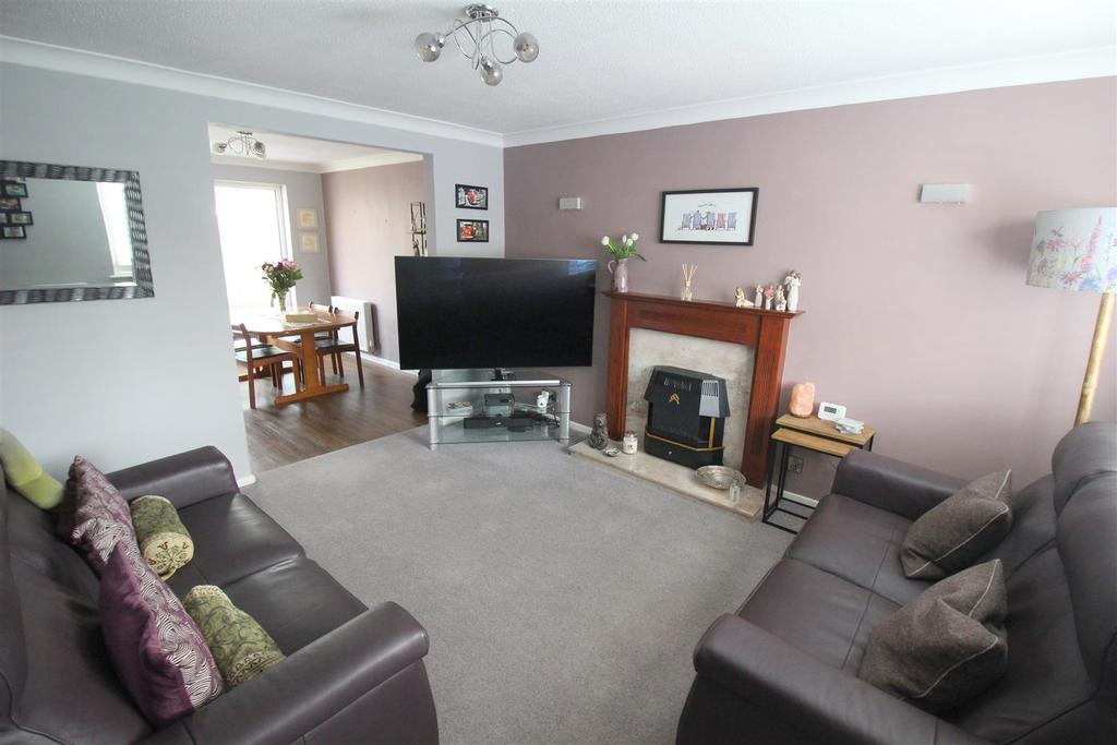 Bellburn Lane, Darlington 4 bed semidetached house for sale £200,000