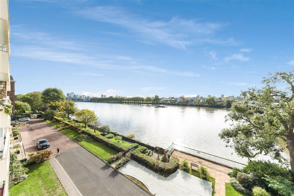 Hurlingham Court, Ranelagh Gardens... 3 bed apartment £1,100,000