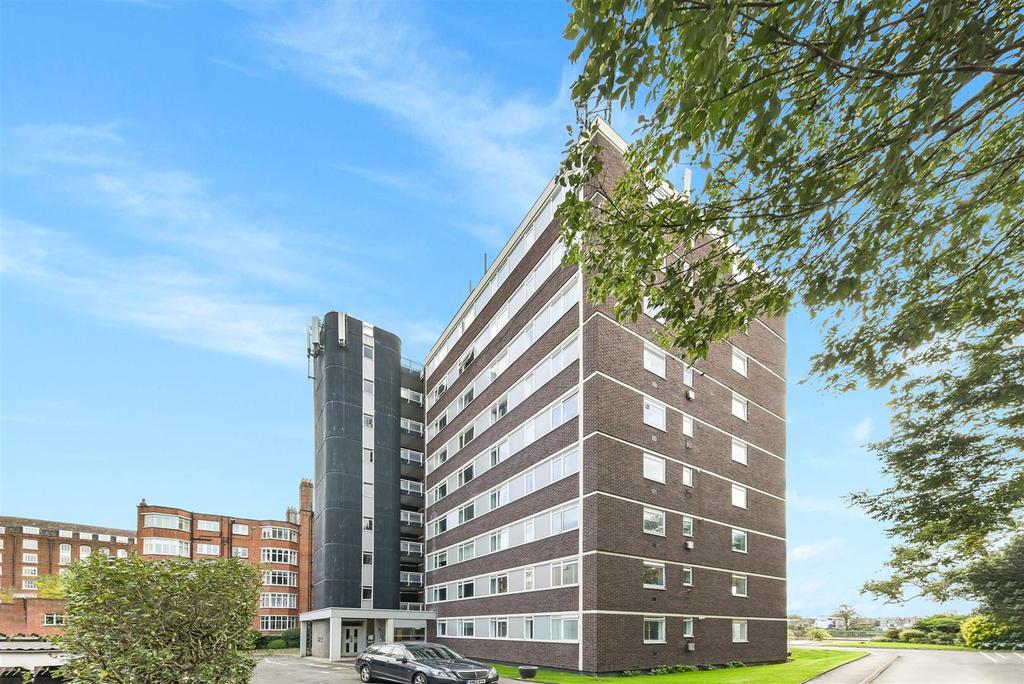 Hurlingham Court, Ranelagh Gardens... 3 bed apartment £1,100,000