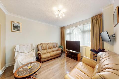 133 Abbotts Drive, Wembley, HA0 3SH