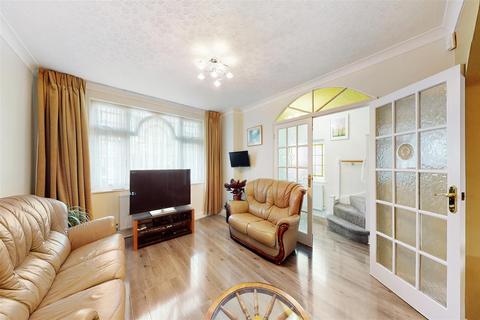 133 Abbotts Drive, Wembley, HA0 3SH