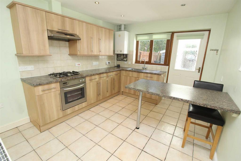 Kitchen/ Dining Room