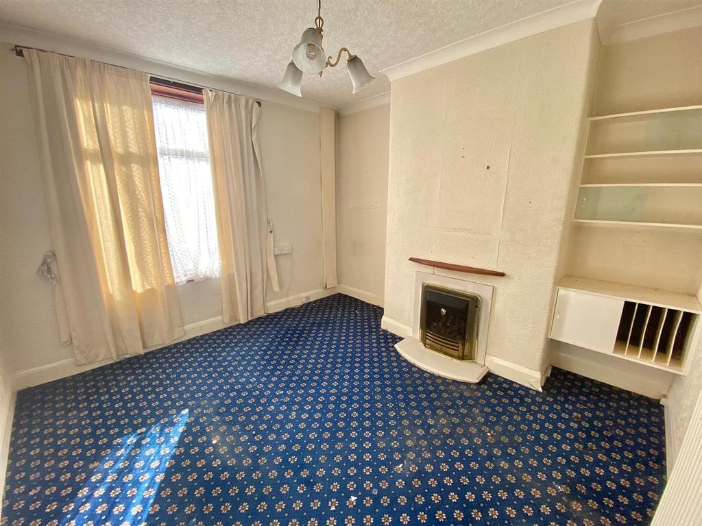 Bedroom4.jpg