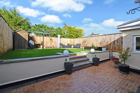 14 Chestnut Walk, Bristol, BS13 7RJ