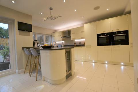 14 Chestnut Walk, Bristol, BS13 7RJ