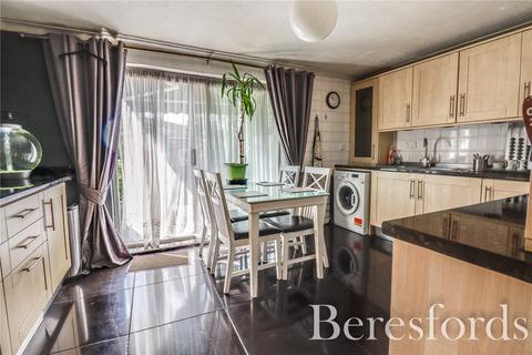 3 bedroom terraced house for sale, Briar Road, Romford, RM3