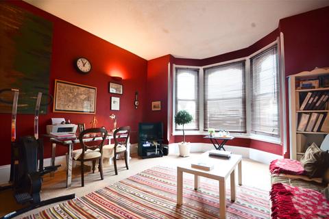 2 bedroom apartment for sale - Granada Road, Southsea, Hampshire, PO4