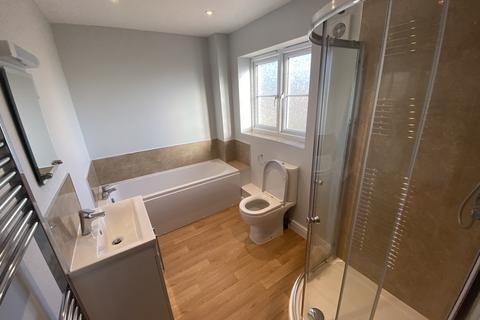 4 bedroom detached house to rent, Whiteplot Road, Methwold Hythe, Norfolk, IP26