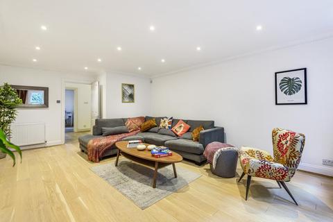 2 Aliwal Mews, London, SW11 1RA