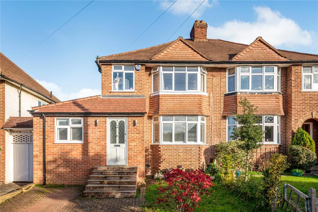 Hambro Avenue, Bromley, BR2 4 bed semi-detached house - £800,000