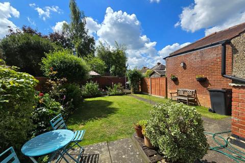 3 bedroom semi-detached house for sale, Birchfield Road East, The Headlands, Northampton NN3 2SZ