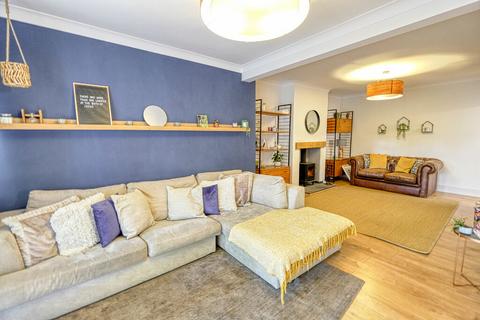 32 Beechwood Drive, Norwich, NR7 0LP