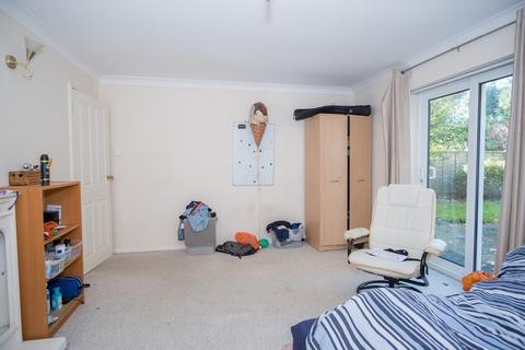5 bedroom detached house to rent, 5 Bed HMO on Talbot Drive