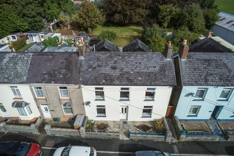 4 bedroom end of terrace house for sale - Market Street, Whitland