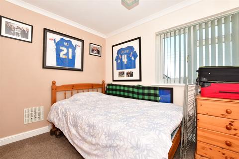 1 Elm Avenue, Chattenden, Rochester, ME3 8LY
