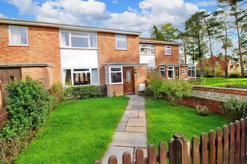 81 Pond Close, Overton, Basingstoke, RG25 3LZ