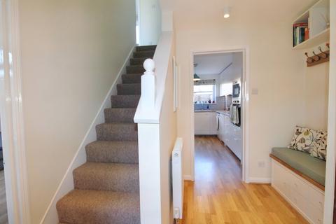 81 Pond Close, Overton, Basingstoke, RG25 3LZ