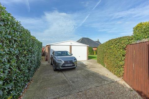 2 Broadacre, Teynham, Sittingbourne, ME9 9EW