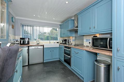 2 Broadacre, Teynham, Sittingbourne, ME9 9EW