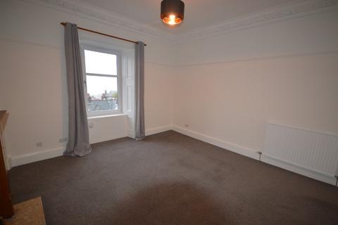 2 bedroom flat to rent, Blackness Road, West End, Dundee, DD2
