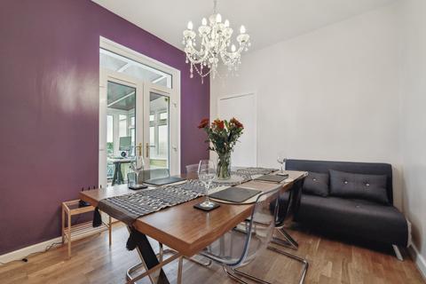 23 Mansefield Crescent, Clarkston, Glasgow, G76 7DZ