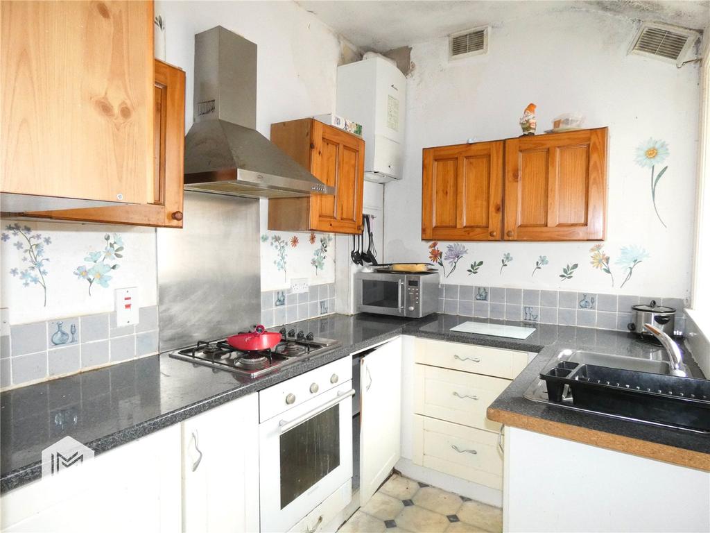 Mornington Road, Bolton, Greater Manchester, BL1 2 bed terraced house