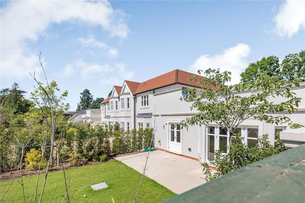 Sunningdale Villa, London Road... 2 bed apartment £895,000