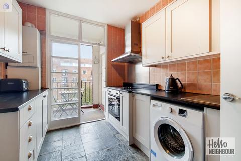 3 bedroom apartment to rent, Vermont Road, London, SW18