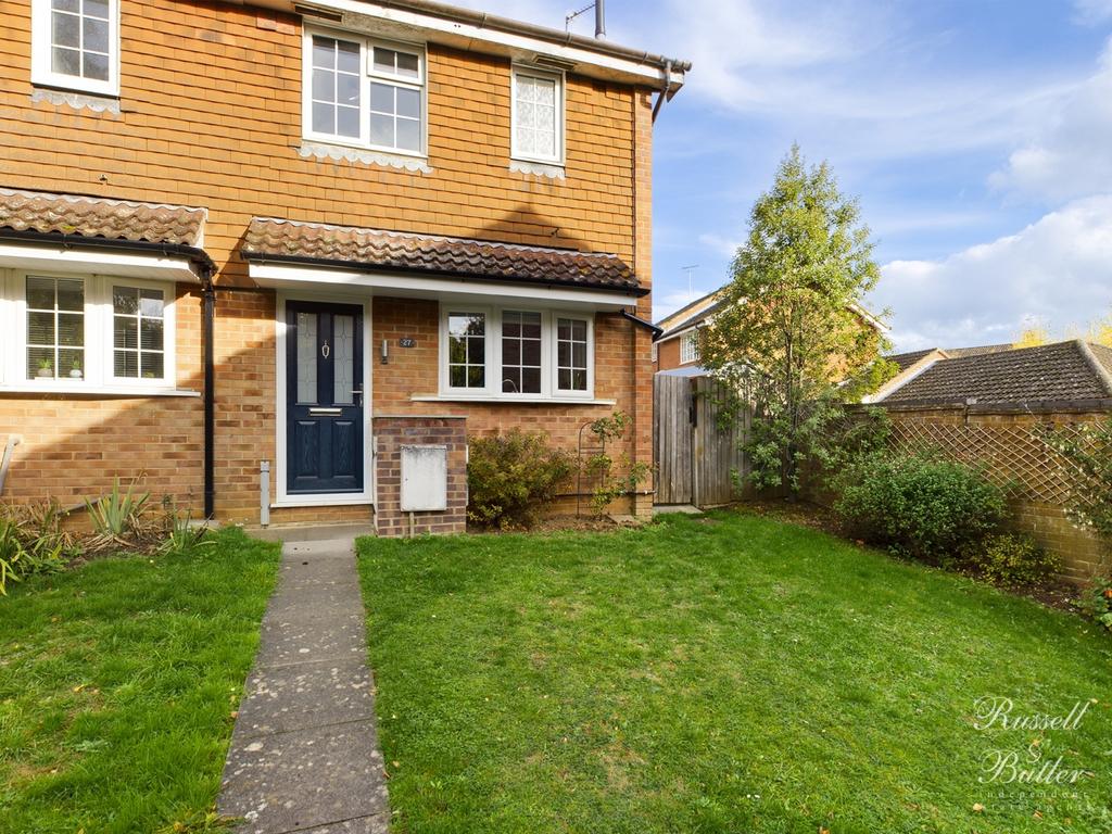 Bodenham Close, Buckingham 2 bed end of terrace house £269,995