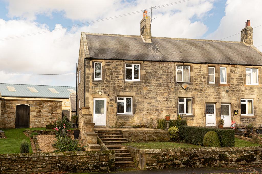 Portland House, Birtley, Hexham, Northumberland NE48 2 bed cottage for
