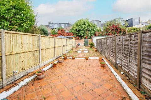 59 Orchard Road, Brentford, TW8 0QU