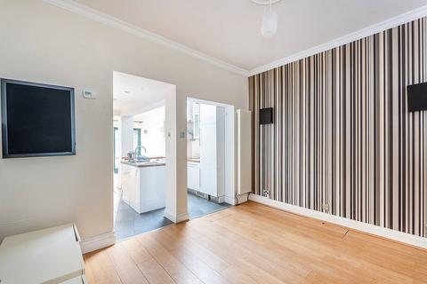 59 Orchard Road, Brentford, TW8 0QU