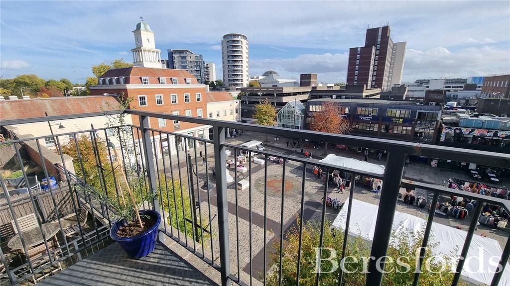 Lounge Balcony