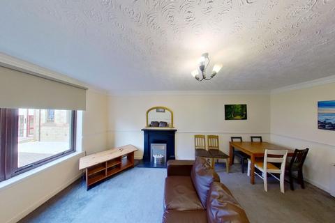 2 bedroom flat to rent, Dalgety Road, Edinburgh, EH7