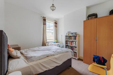 46 Wilton Road, London, N10 1LS