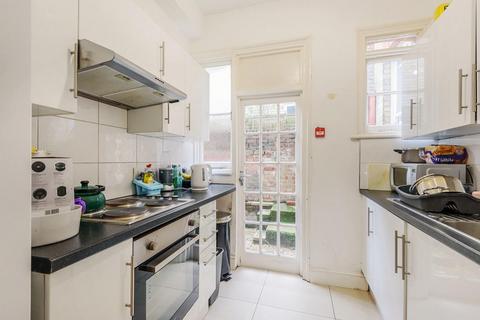46 Wilton Road, London, N10 1LS