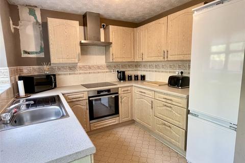8 Brackenwood Close, Royton, Oldham, OL2 5DE