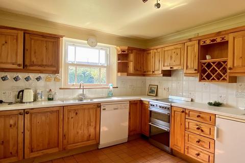 4 bedroom detached house for sale - Llangorse, Brecon, Powys.