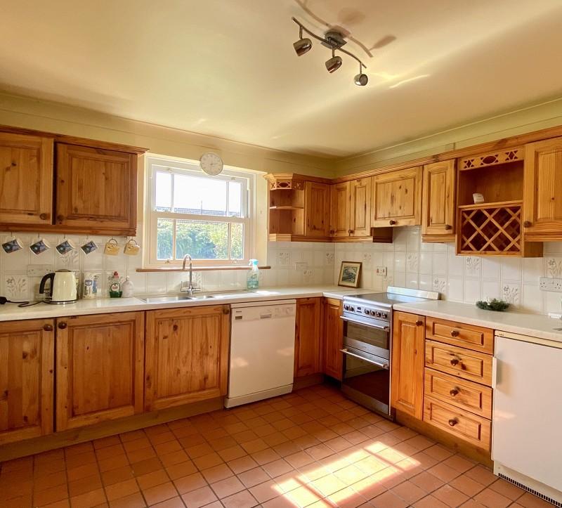Kitchen / Breakfast Room
