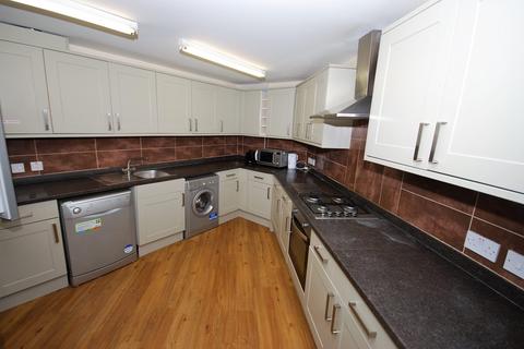 6 bedroom apartment to rent, Old Warwick Road, Leamington Spa, CV31