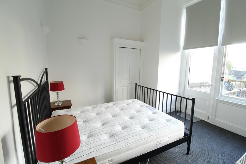 Bedroom 1 alt