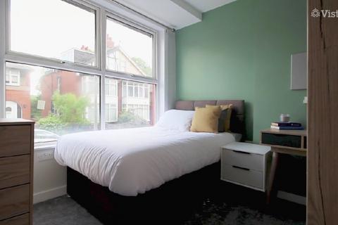 5 bedroom house to rent, HARTLEY AVENUE, Leeds