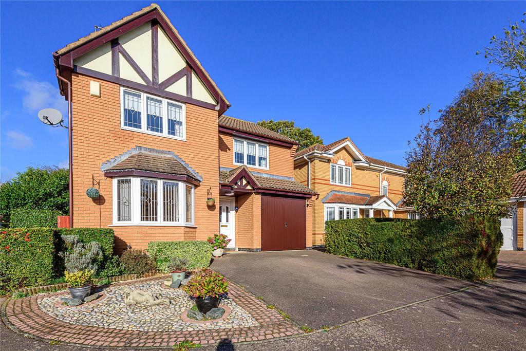 Dickens Drive, Old Stratford, Milton... 4 bed house £500,000