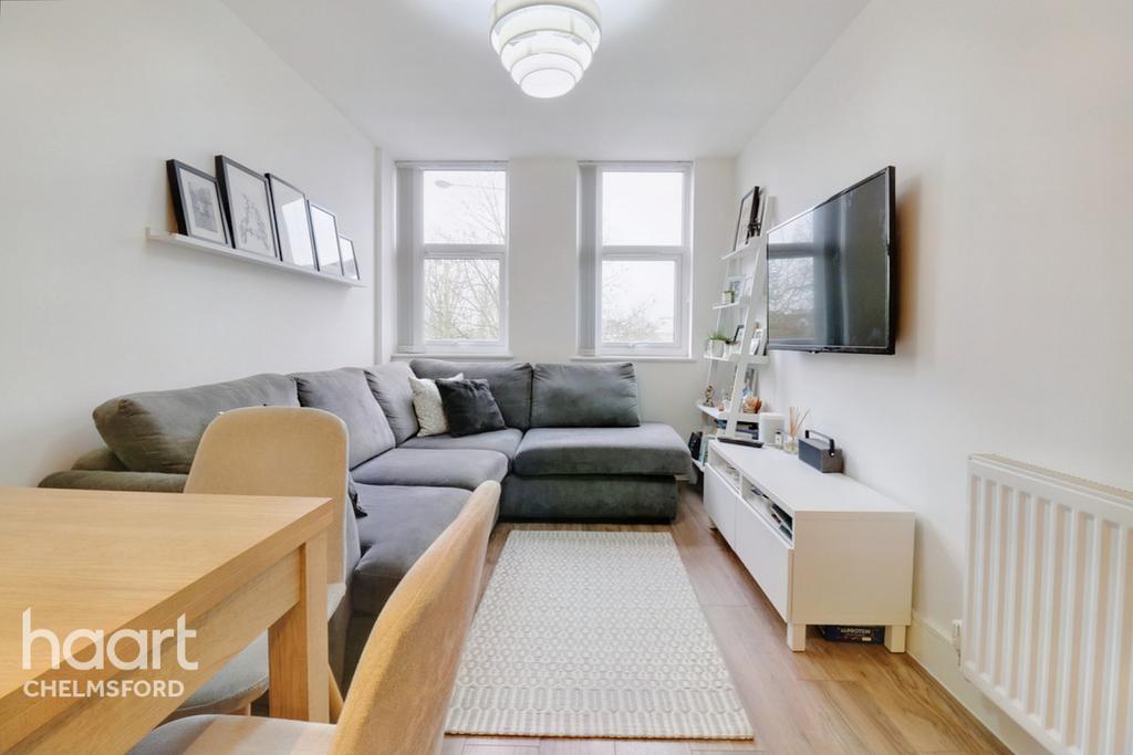 Baddow Road, Chelmsford 2 bed apartment £250,000