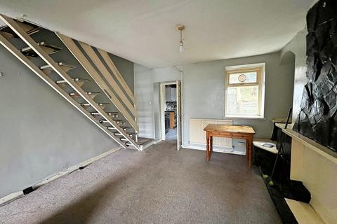 2 bedroom end of terrace house for sale - Giants Grave Road, Neath, Neath Port Talbot. SA11 2LN