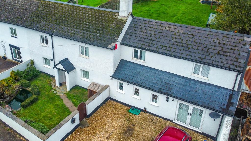The Cottages, Fenny Bridges 4 bed end of terrace house £475,000