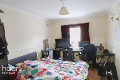 4 bedroom terraced house for sale, Lawrence Road East Ham, London